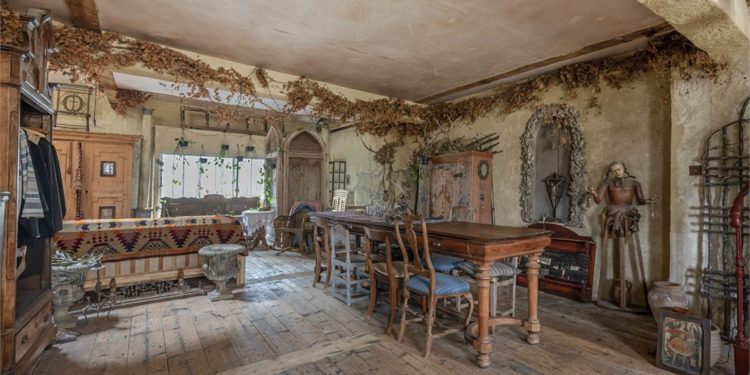 The Brothers Quay – England Flat for Sale!
