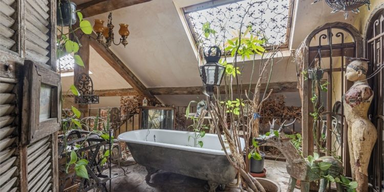 The Brothers Quay – England Flat for Sale!